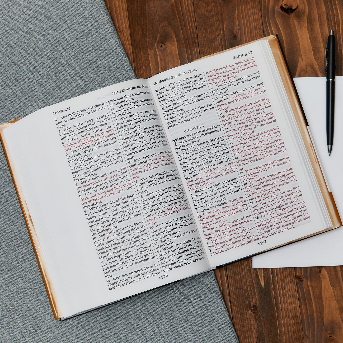 KJV, Pew Bible, Large Print, Hardcover, Burgundy, Red Letter, Comfort Print: Holy Bible, King James Version