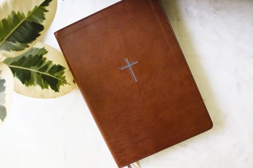 NIV, Quest Study Bible, Large Print, Leathersoft, Brown, Comfort Print: The Only Q and A Study Bible
