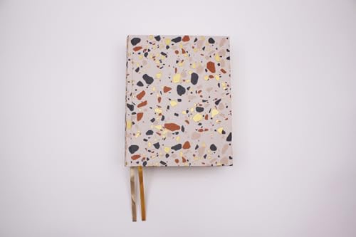 NIV, Journal the Word Bible (Perfect for Note-Taking), Cloth over Board, Cream, Red Letter, Comfort Print: Reflect, Take Notes, or Create Art Next to Your Favorite Verses