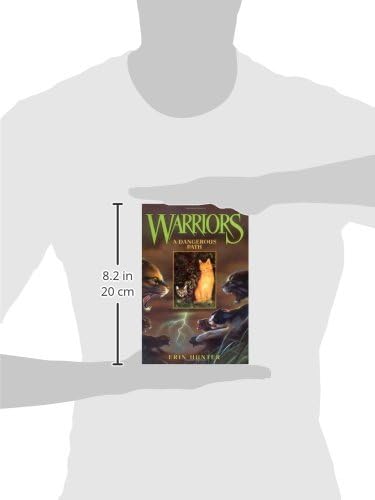 A Dangerous Path (Warriors, Book 5)