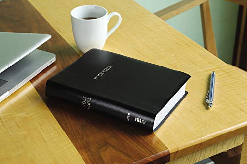 NIV, Reference Bible, Giant Print, Leather-Look, Black, Red Letter, Thumb Indexed, Comfort Print