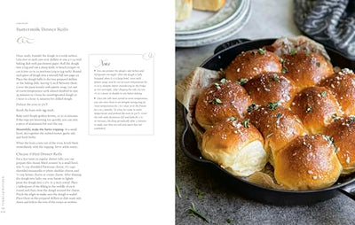 Turkuaz Kitchen: Traditional and Modern Dough Recipes for Sw