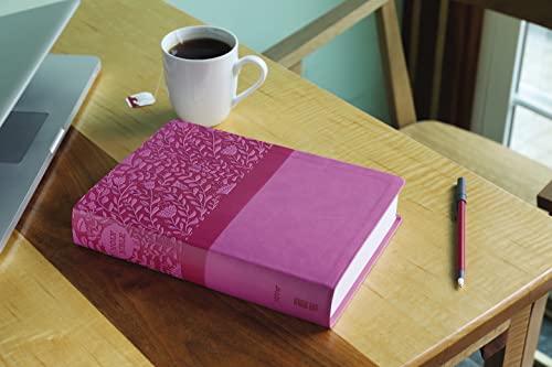 NIV, Super Giant Print Reference Bible (Font Size: 16.5-point), Leathersoft, Pink, Red Letter, Thumb Indexed, Comfort Print