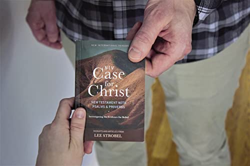 NIV, Case for Christ New Testament with Psalms and Proverbs, Pocket-Sized, Paperback, Comfort Print: Investigating the Evidence for Belief