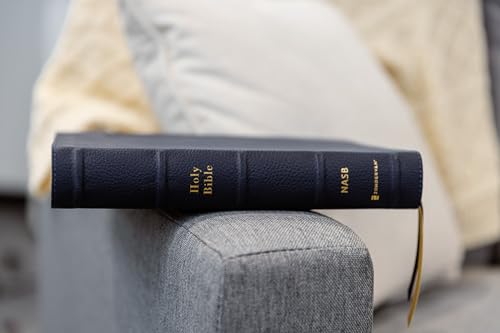 NASB, Wide Margin Bible, Genuine Leather, Calfskin, Navy, Red Letter, 1995 Text, Comfort Print