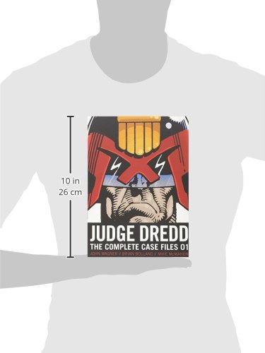 Judge Dredd: The Complete Case Files 01 (1) by John Wagner