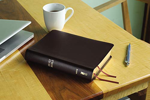 NIV, Reference Bible, Giant Print, Bonded Leather, Burgundy, Red Letter, Comfort Print