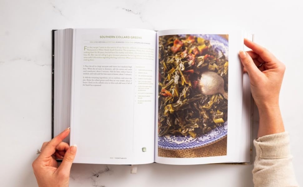 Vegetables: The Ultimate Cookbook Featuring 300+ Delicious Plant-Based Recipes (Natural Foods Cookbook, Vegetable Dishes, Cooking and Gardening Books, ... Food, Gifts for Foodies) (Ultimate Cookbooks)