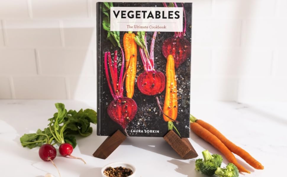 Vegetables: The Ultimate Cookbook Featuring 300+ Delicious Plant-Based Recipes (Natural Foods Cookbook, Vegetable Dishes, Cooking and Gardening Books, ... Food, Gifts for Foodies) (Ultimate Cookbooks)