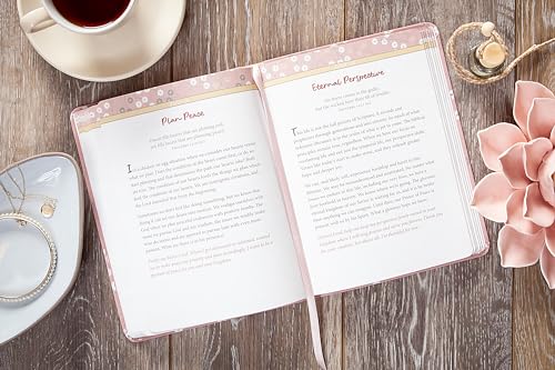 Daily Wisdom for Women: A 365-Day Devotional