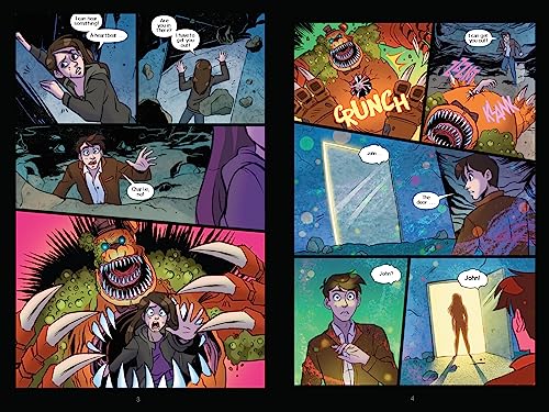 The Fourth Closet: Five Nights at Freddys (Five Nights at Freddys Graphic Novel #3) (3)