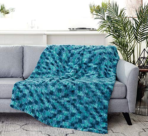 Finger Looping: Knitting Without Needles, Complete step-by-step instructions and Collection of More Than 15 Stylish Blankets, Scarves, Cowls, and Pillows.