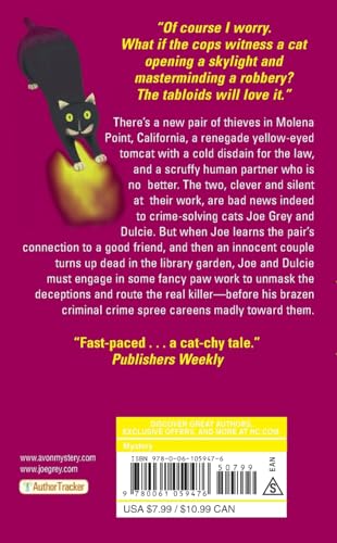 Cat in the Dark: A Joe Grey Mystery (Joe Grey Mystery Series, 4)
