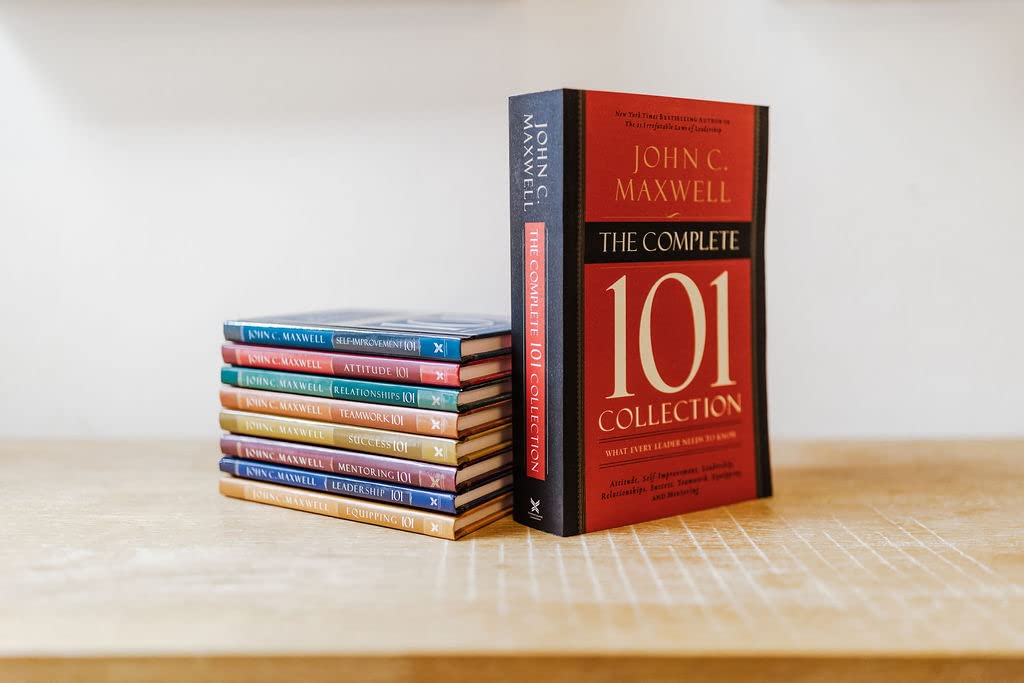 Self-Improvement 101: What Every Leader Needs to Know (101 (Thomas Nelson))