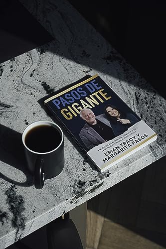 Pasos de gigante: La informaci?n que necesitas para triunfar en la vida y en los negocios, explicada de manera sencilla (Spanish Edition)