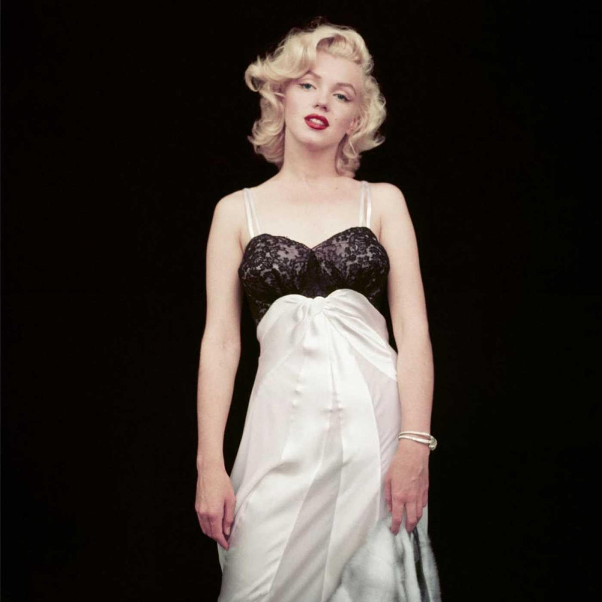 The Essential Marilyn Monroe: Milton H. Greene: 50 Sessions (The Marilyn Monroe Collection)