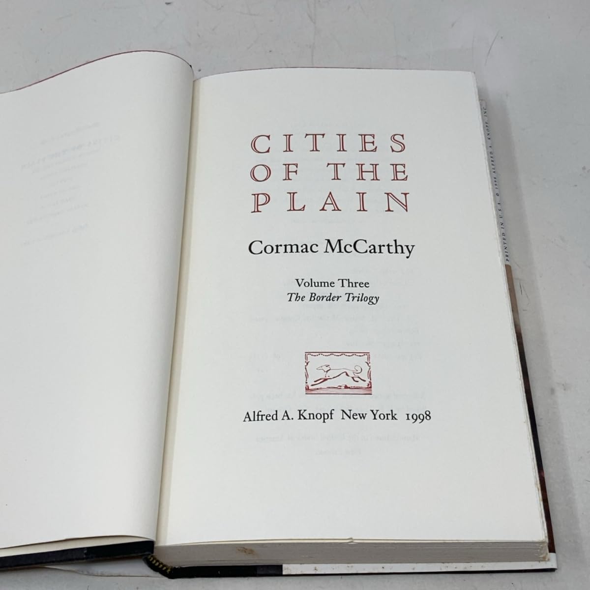 Cities of the Plain: A Novel (Border Trilogy, Vol. 3)