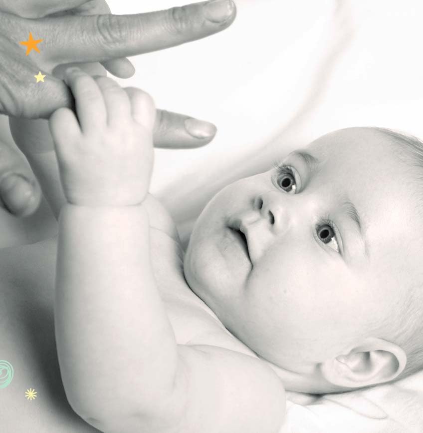 Reach: A board book about curiosity (Happy Healthy Baby Board Books)