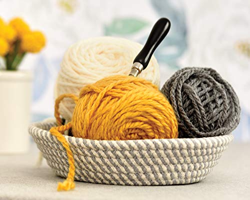 Pretty Punch Needle: Modern Projects, Creative Techniques, and Easy Instructions for Getting Started