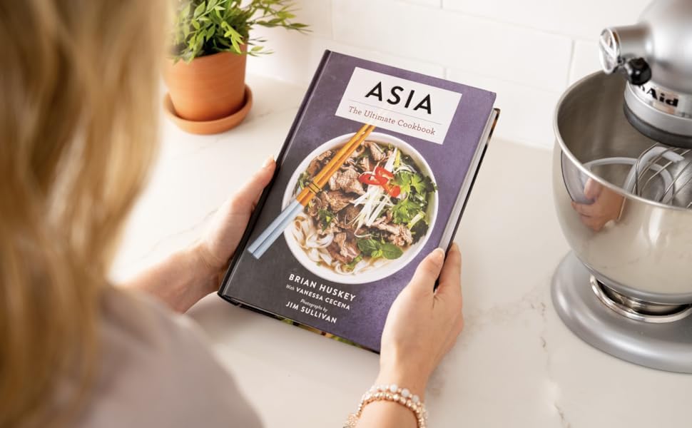 Asia: The Ultimate Cookbook