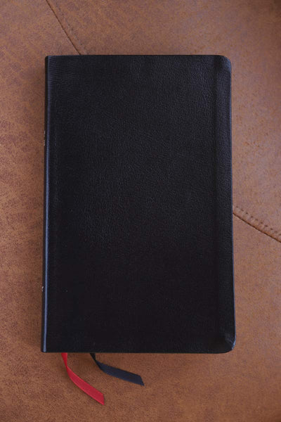 NIV, Thinline Bible, Bonded Leather, Black, Red Letter, Comf