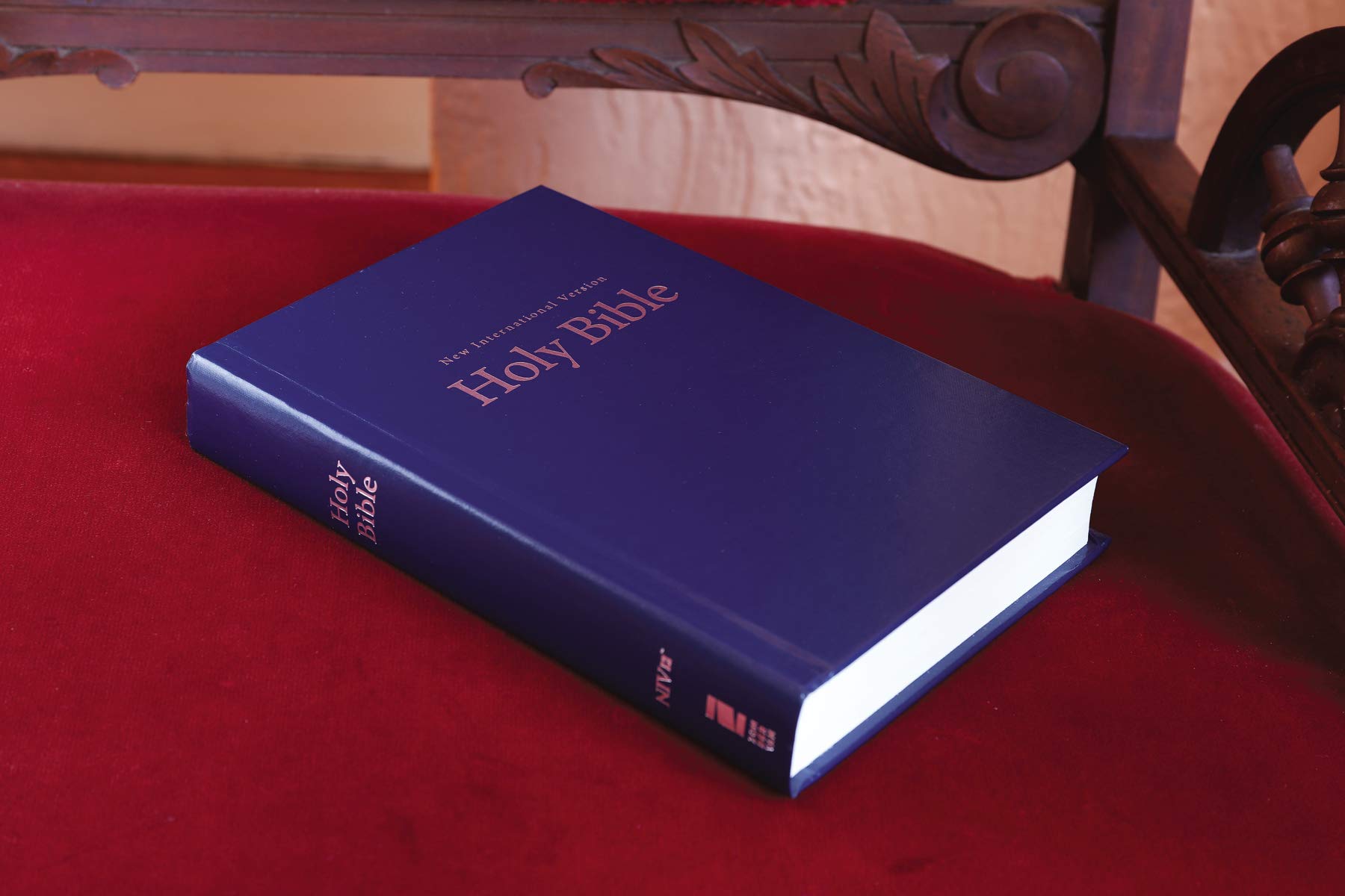 NIV, Pew and Worship Bible, Hardcover, Blue, Comfort Print