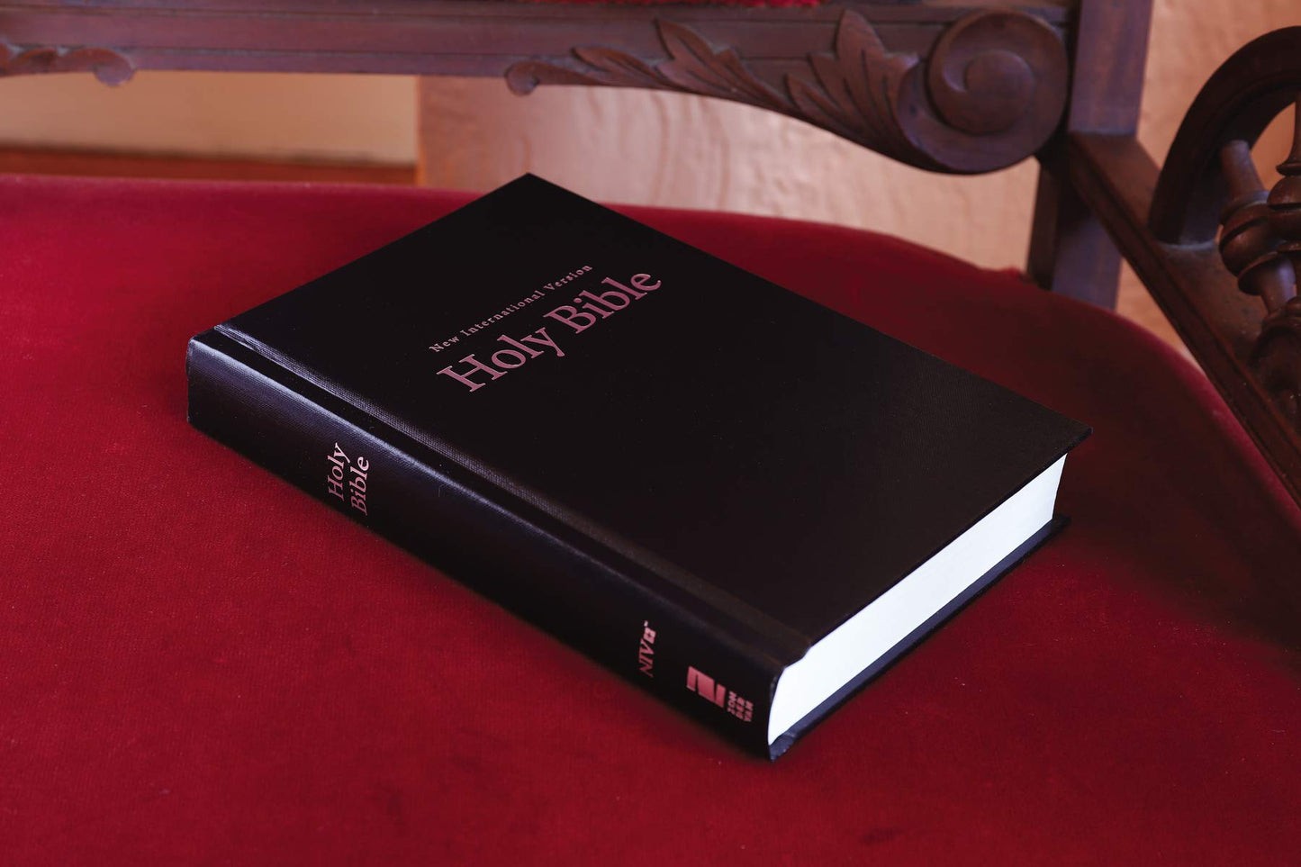 NIV, Church Bible (Value Pew Bible), Hardcover, Black