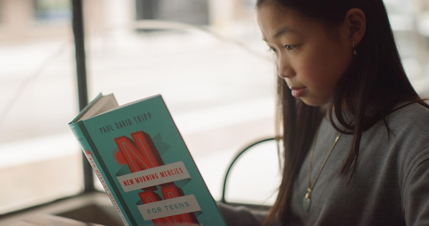 New Morning Mercies for Teens: A Daily Gospel Devotional