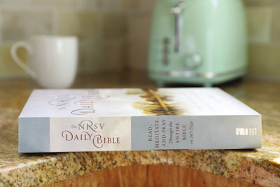 The NRSV Daily Bible: Read, Meditate, and Pray Through the E