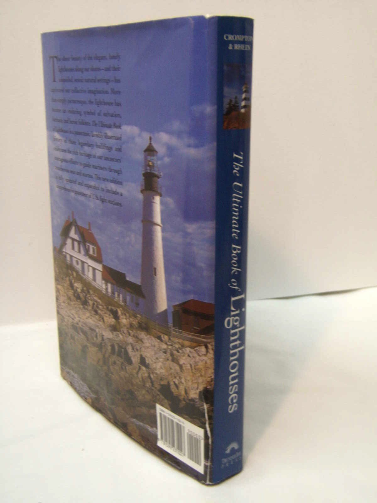 The Ultimate Book of Lighthouses