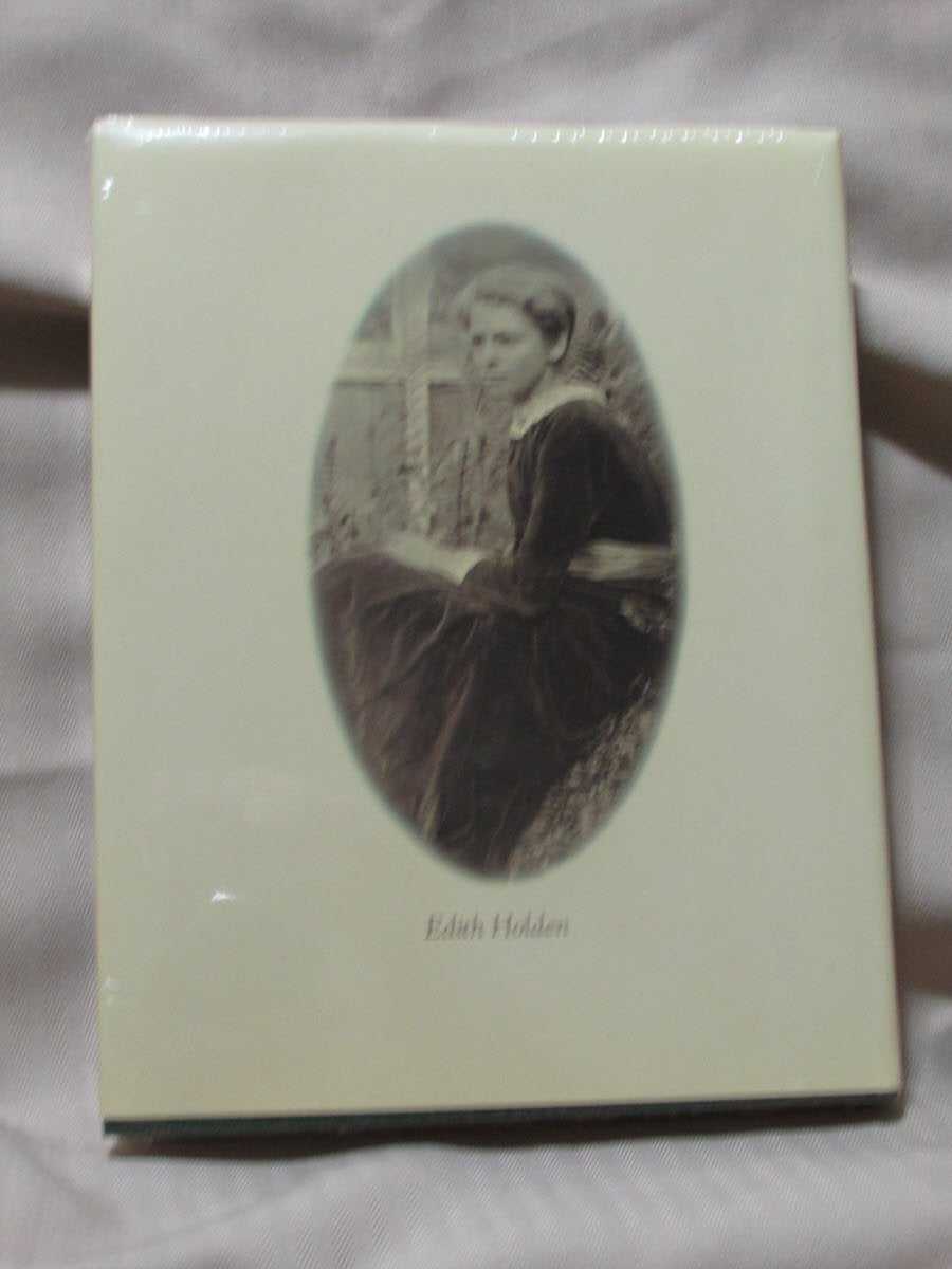The Country Diary of an Edwardian Lady: A Facsimile Reproduction