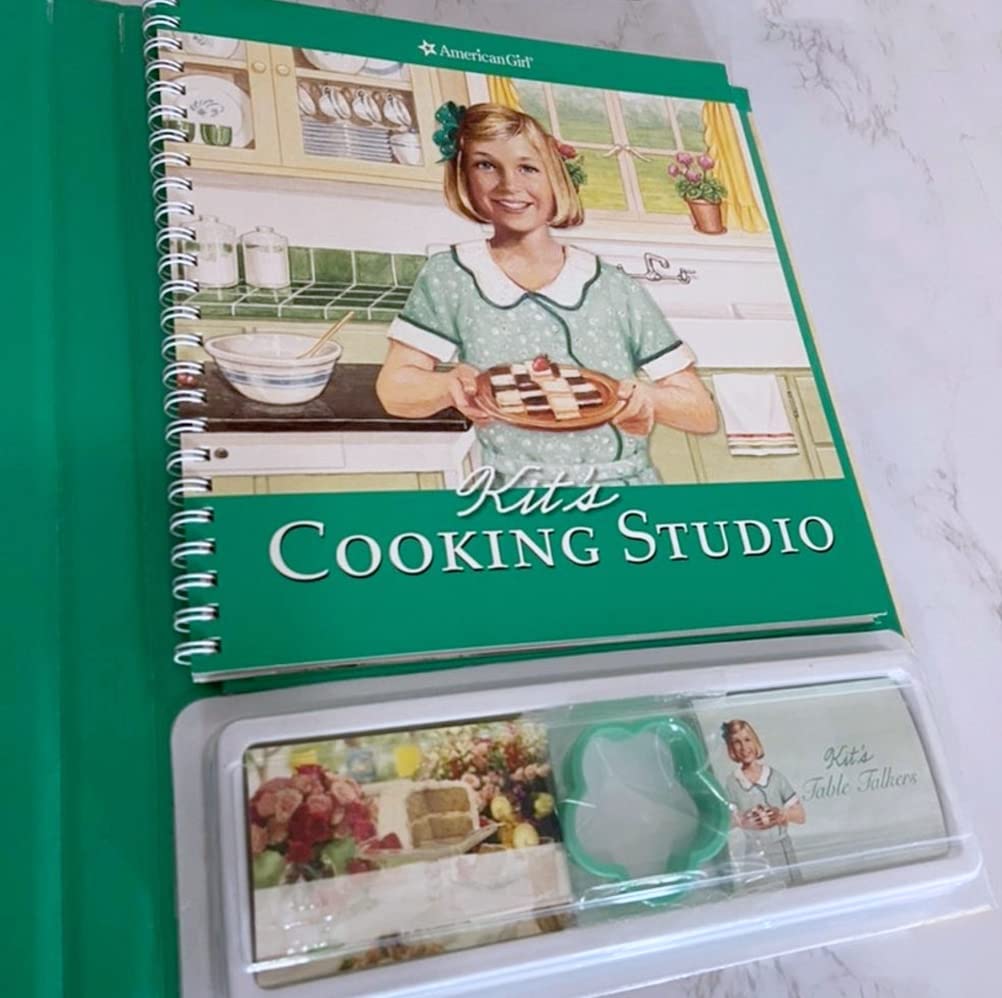 Kit's Cooking Studio (American Girl Collection)