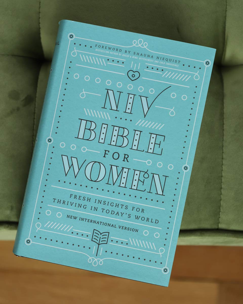 NIV, Bible for Women, Hardcover: Fresh Insights for Thriving in Today's World