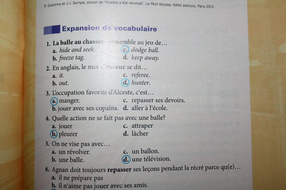 Motifs: An Introduction to French, Enhanced (World Languages)