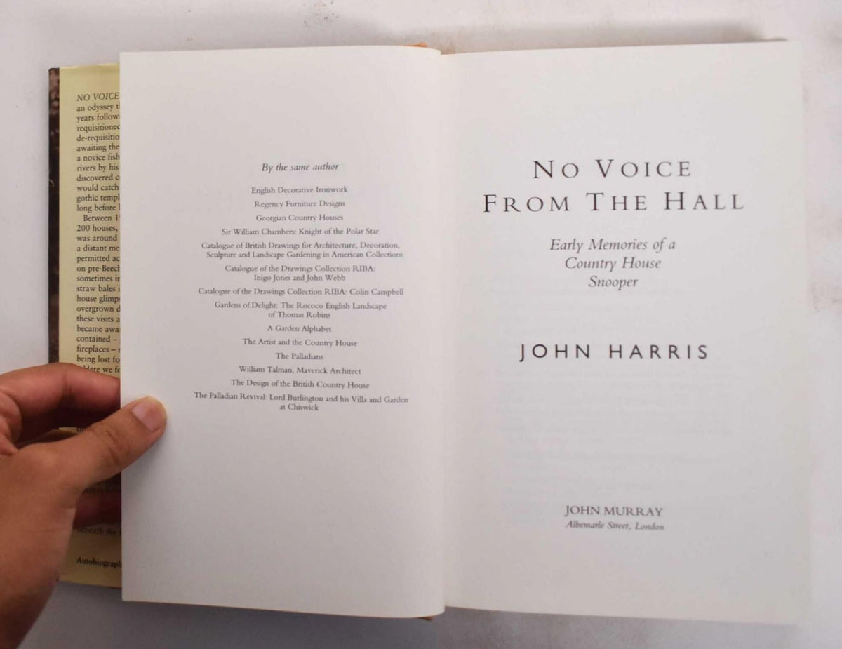 No Voice from the Hall: Early Memories of a Country House Snooper