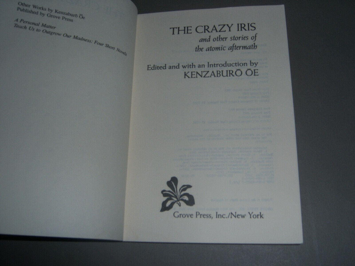 The Crazy Iris: And Other Stories of the Atomic Aftermath
