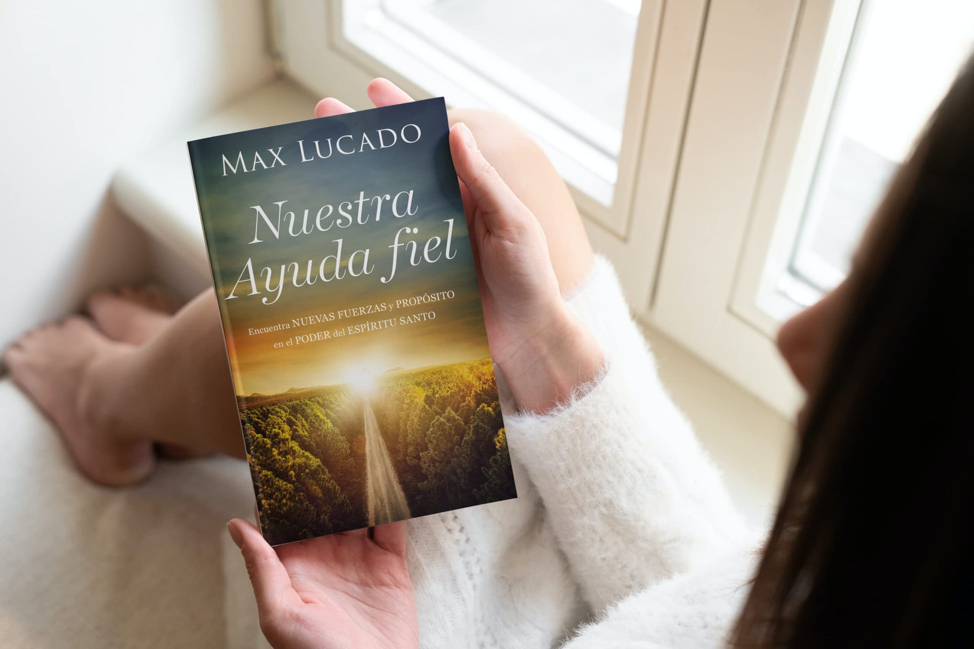 Nuestra Ayuda fiel: Encuentra nuevas fuerzas y prop?sito en el poder del Esp?ritu Santo (Spanish Edition)