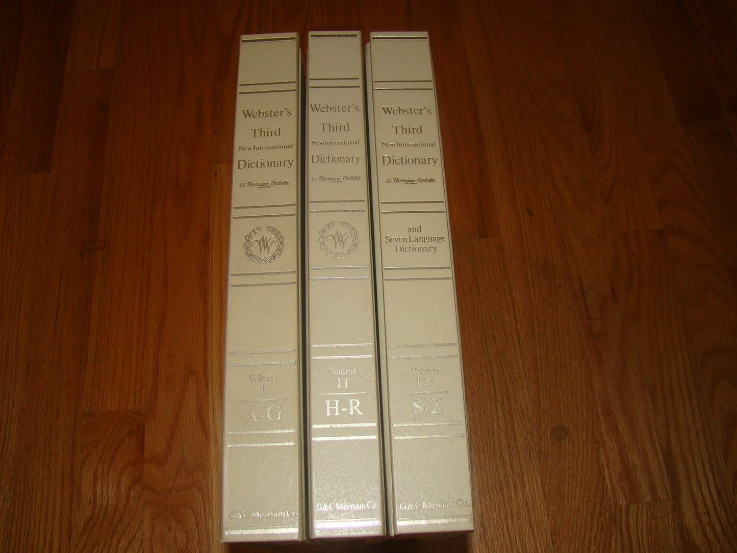 Webster's Third New International Dictionary of the English Language, unabridged, and Seven Language Dictionary