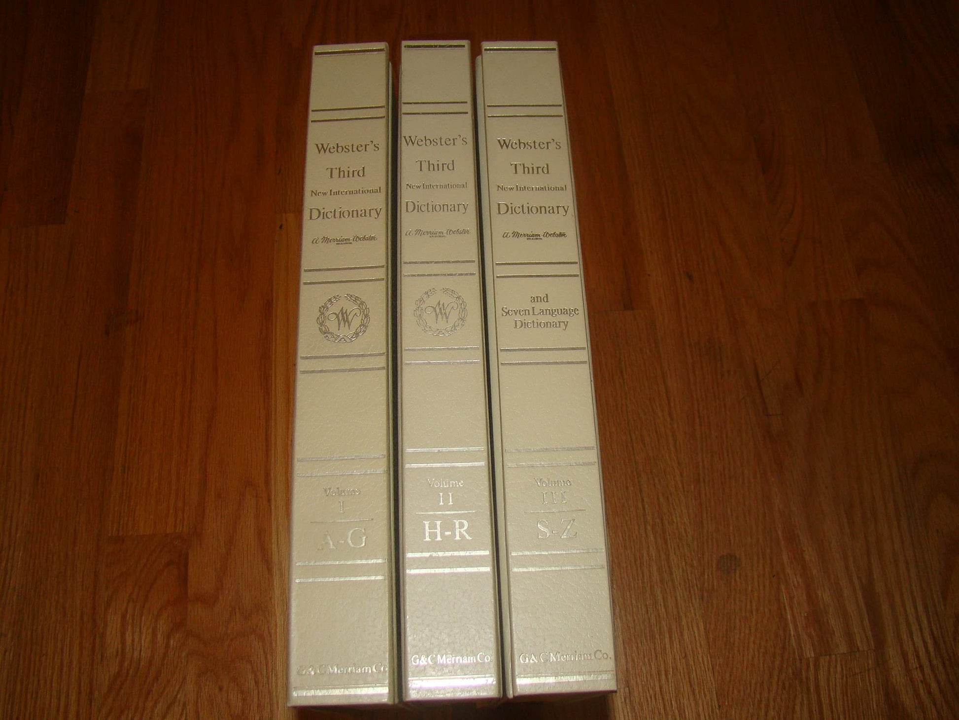Webster's Third New International Dictionary of the English Language, unabridged, and Seven Language Dictionary