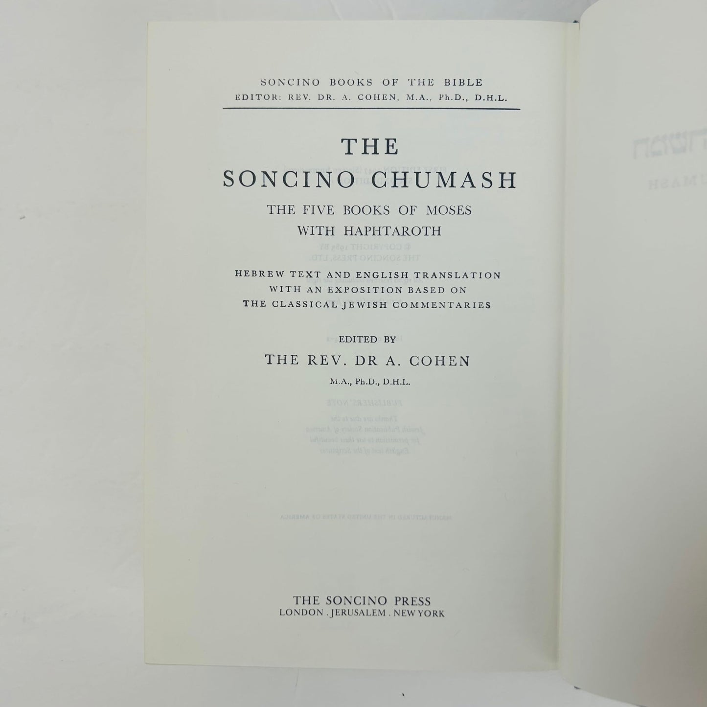 The Soncino Chumash