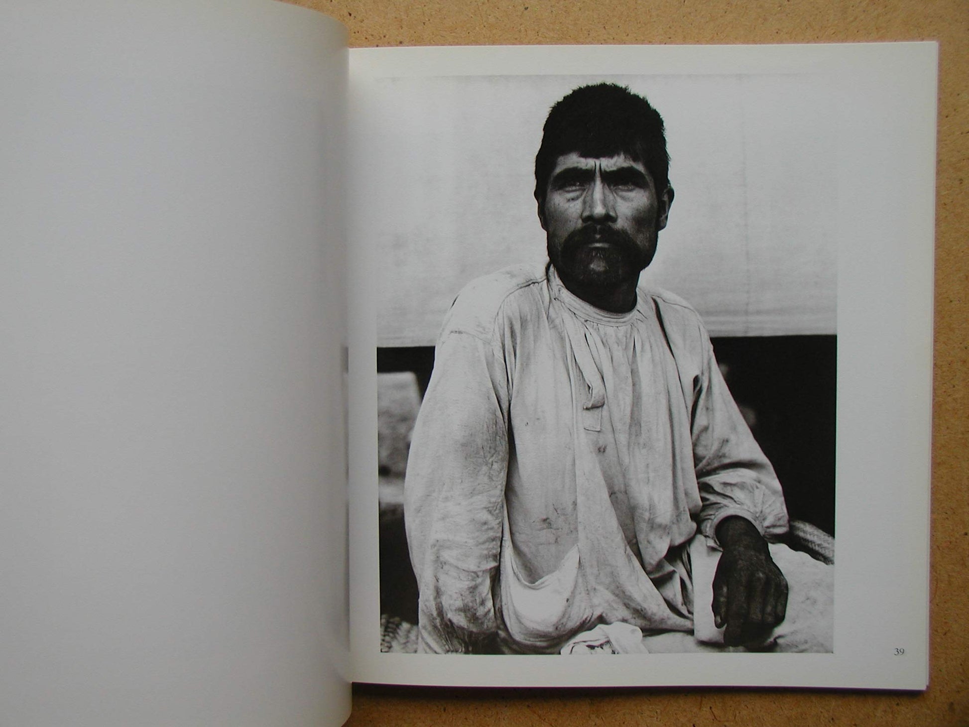 Paul Strand (Aperture Masters of Photography Series, Number One)
