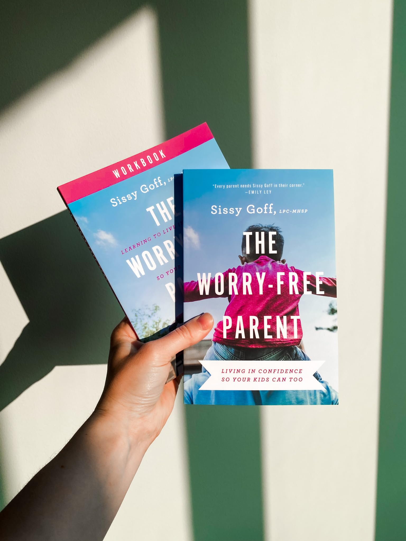 The Worry-Free Parent Workbook: Learning to Live in Confidence So Your Kids Can Too  Parenting Girls & Boys  Guide to Live Free from Anxiety and Improve Mental Health