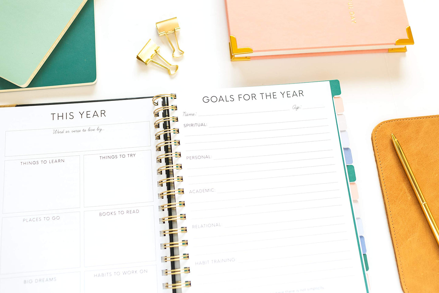 The Homeschool Planner: Beautiful and Undated with Monthly T