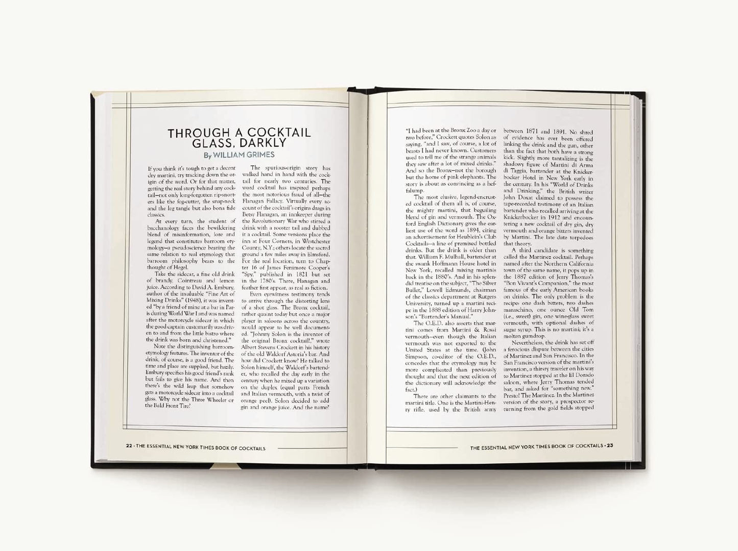 The Essential New York Times Book of Cocktails: Over 350 Classic Drink Recipes With Great Writing from The New York Times