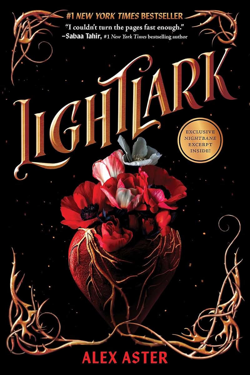 Lightlark (The Lightlark Saga Book 1) (Volume 1)