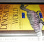 Predatory Dinosaurs of the World: A Complete Illustrated Guide