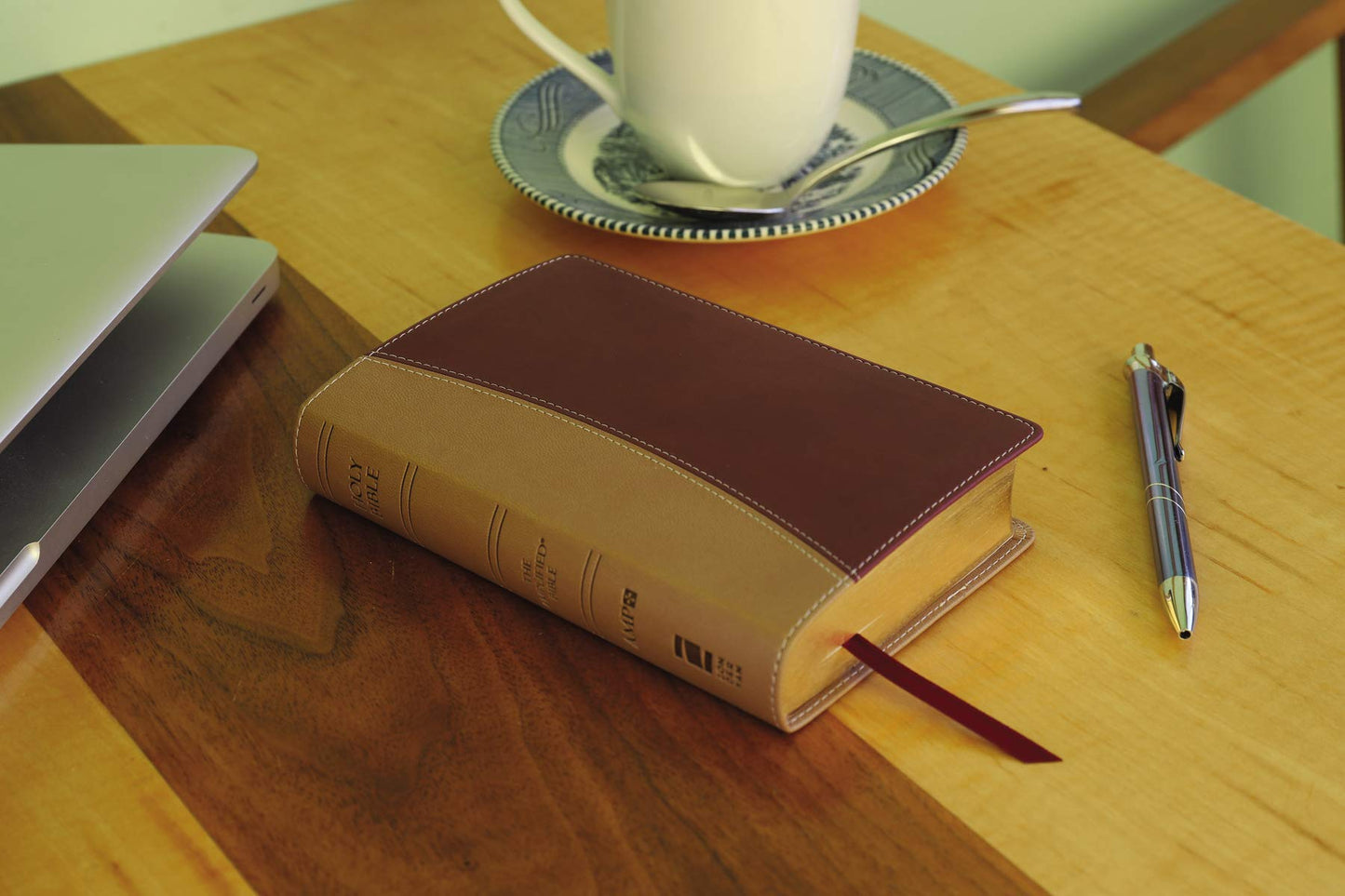 Amplified Holy Bible, Compact, Leathersoft, Tan/Burgundy: Ca
