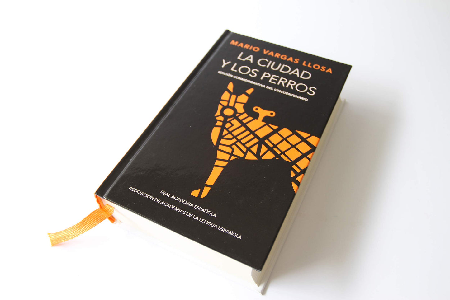 La ciudad y los perros (Edicin conmemorativa de la RAE y la ASALE) / The Time of the Hero (Spanish Edition)