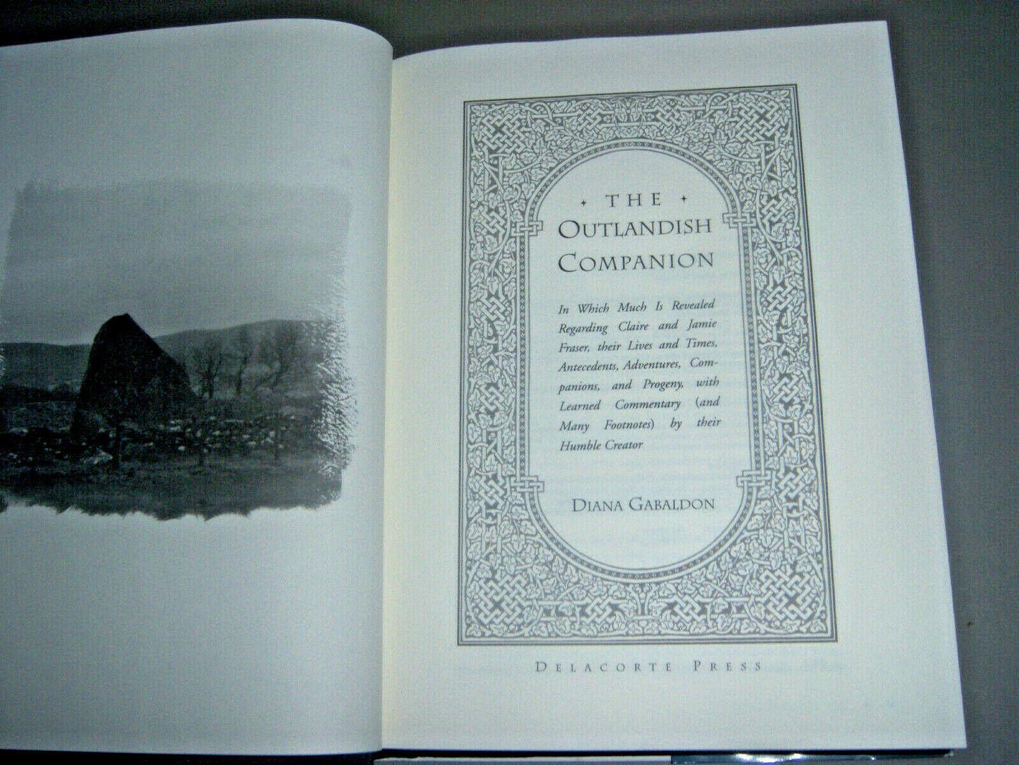 The Outlandish Companion: In Which Much Is Revealed Regardin