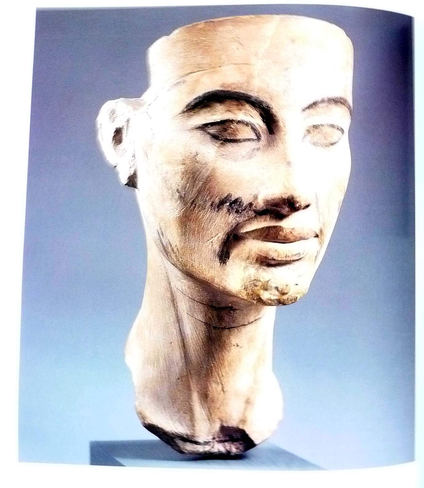 Pharaohs of the Sun: Akhenaten, Nefertiti, & Tutankhamen